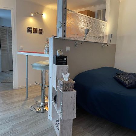Studio rez-de-chaussée, à Lesquin/Lille aéroport Esterno foto
